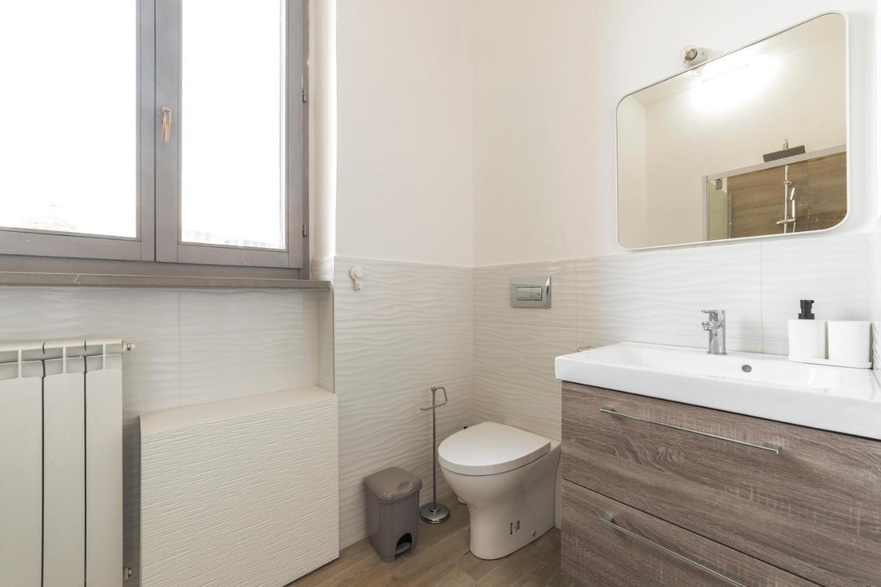 Maciachini Renovated Studio! Milano Eksteriør billede